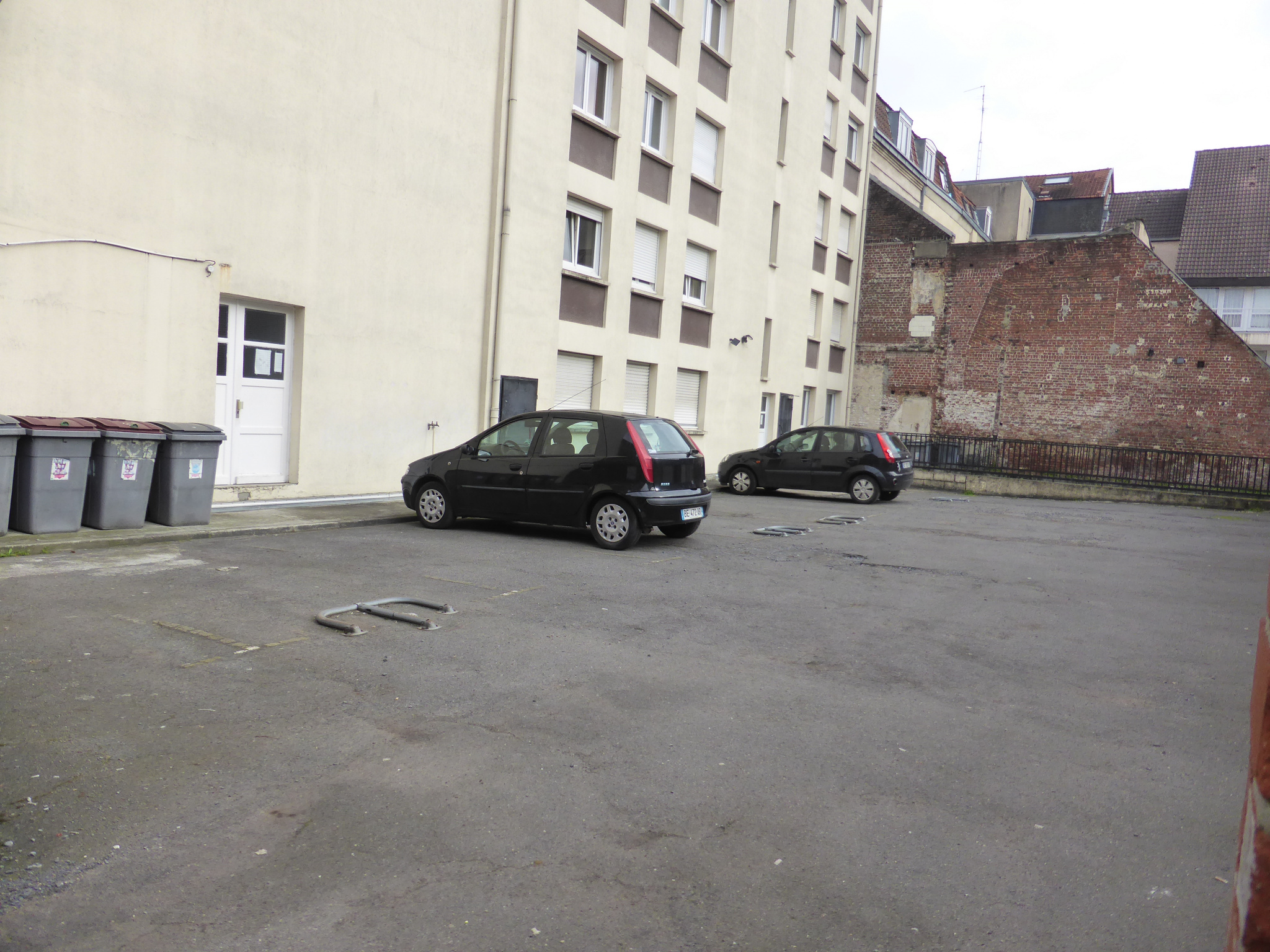 Location Parking/box Lille 2