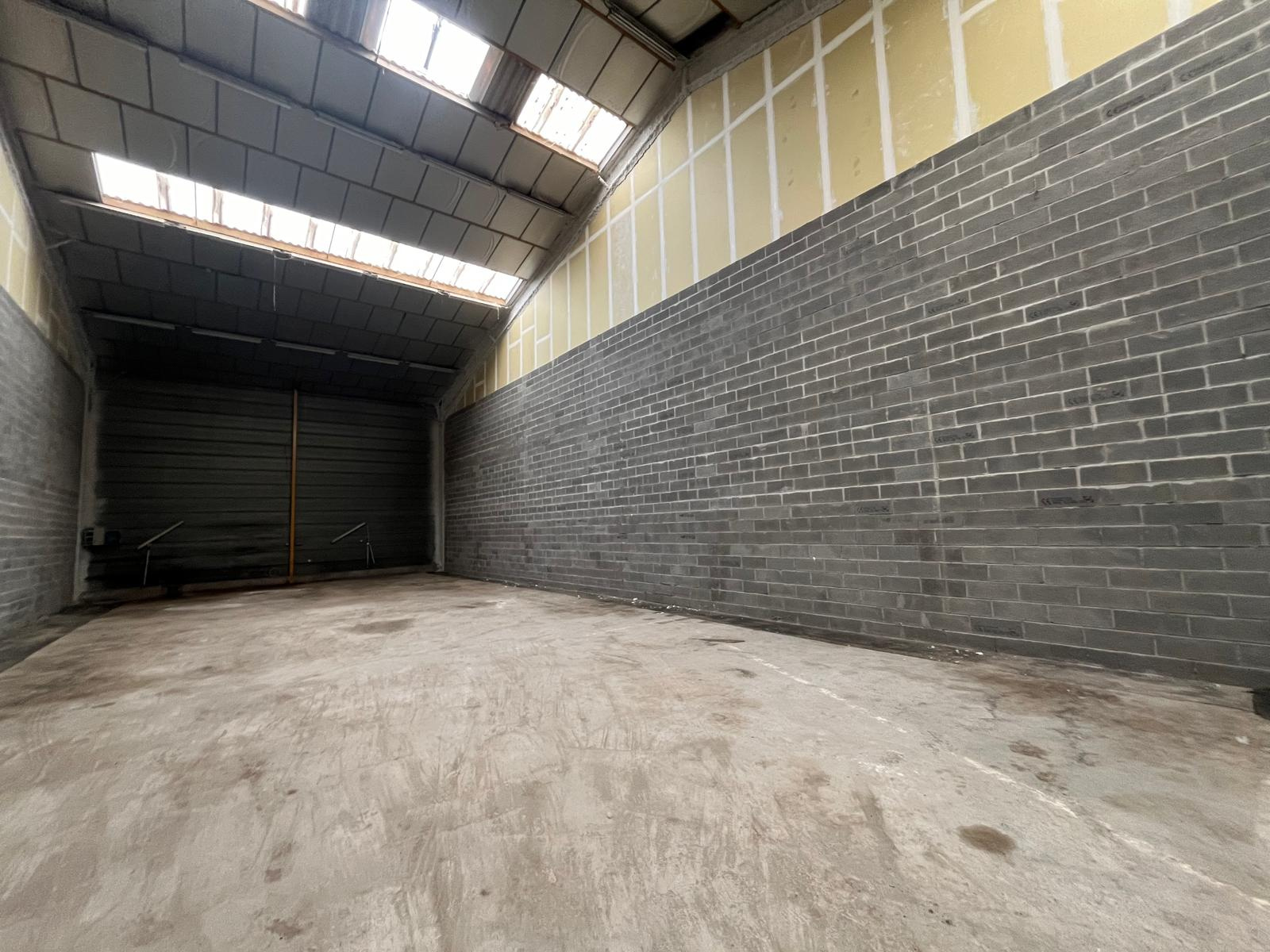 Location Commerce 214m² Ronchin 1