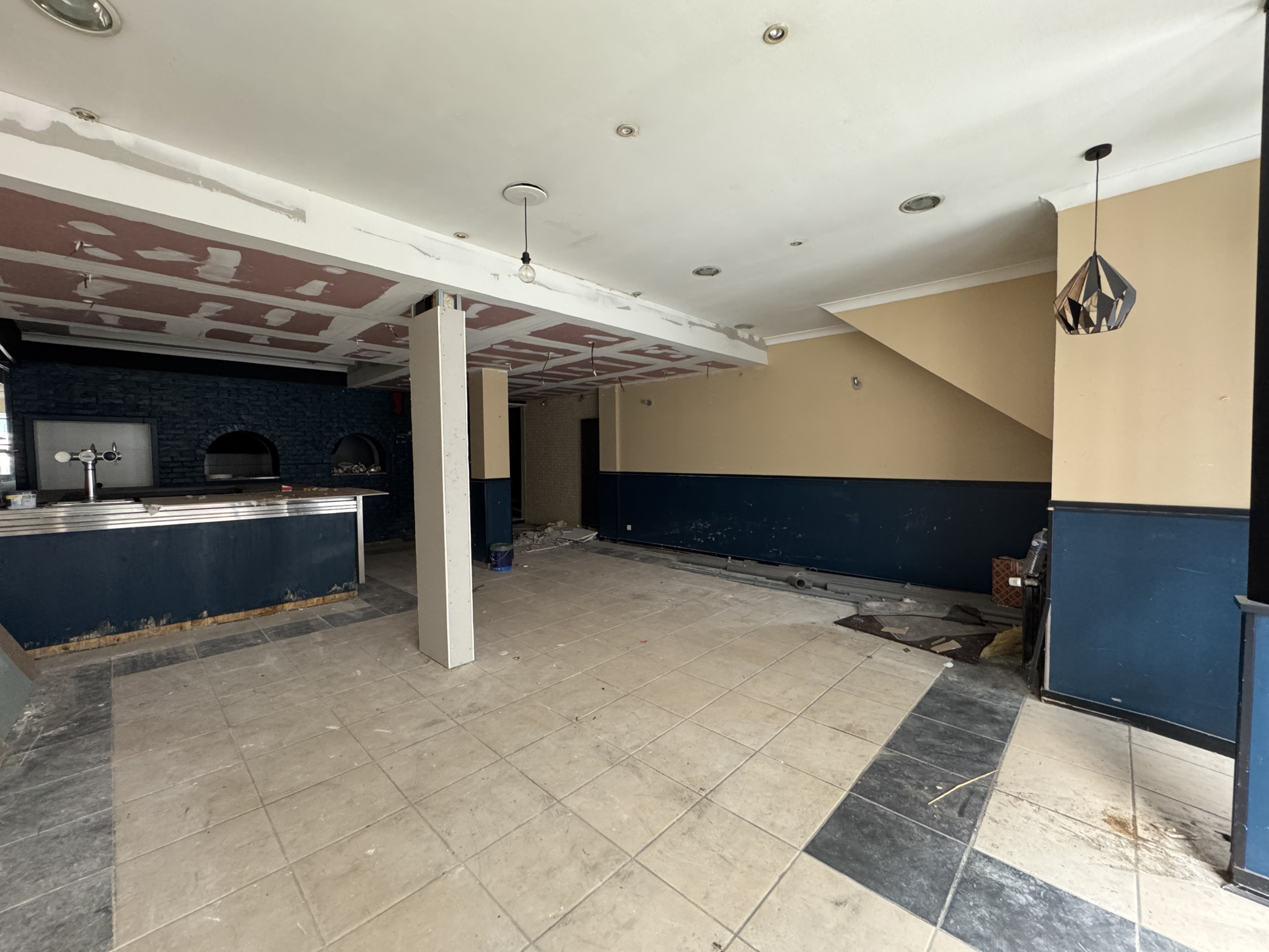 Location Commerce 105m² Roubaix 0