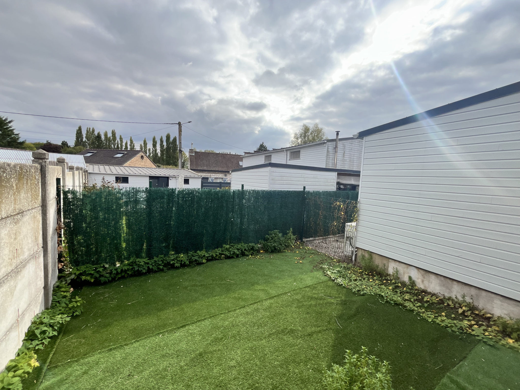 Location Commerce 64m² Anstaing 3