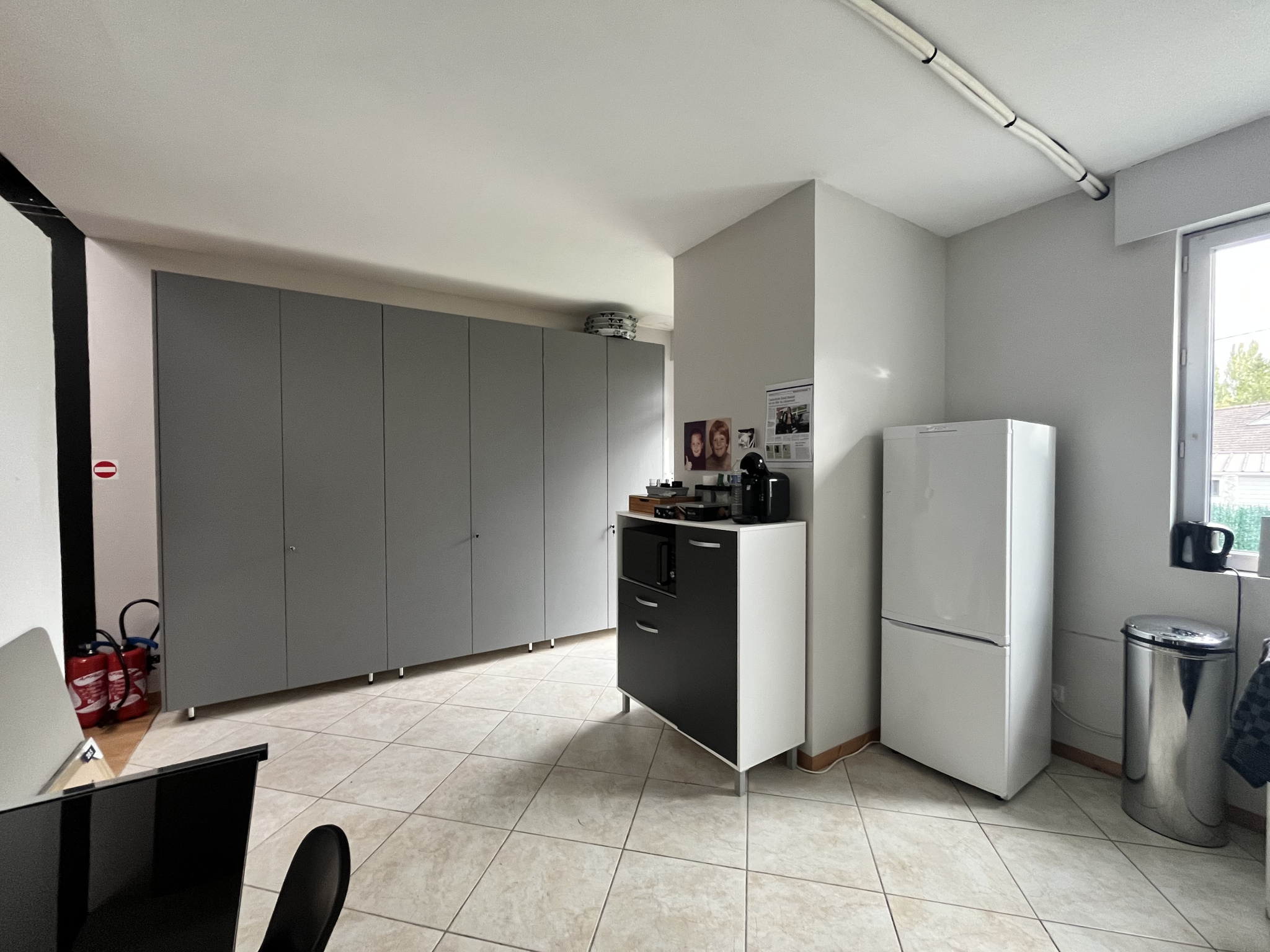 Location Commerce 64m² Anstaing 2