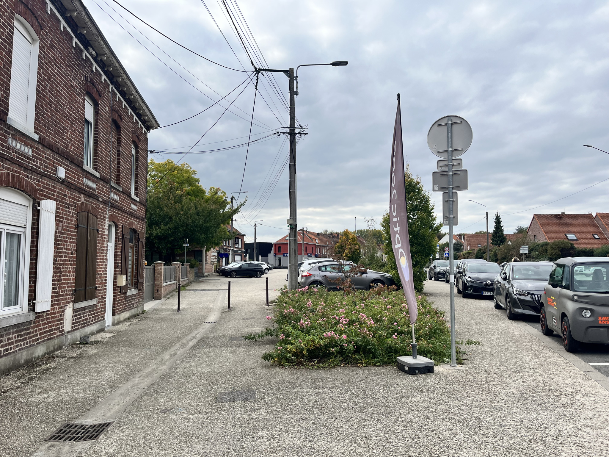 Location Commerce 64m² Anstaing 4