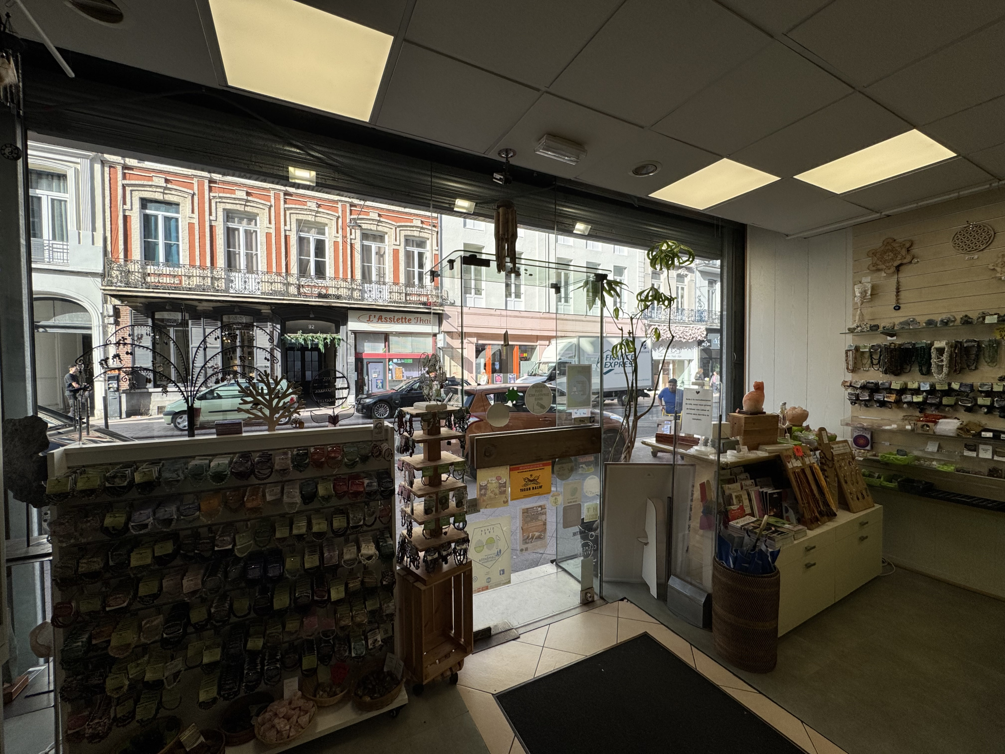 Location Commerce 155m² Lille 3